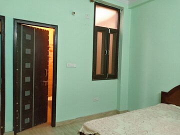 Room in 2 BHK Apartment at Khirki Extension – for Rent