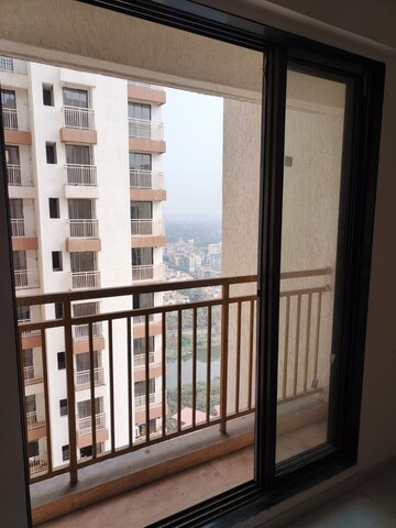 Room in 2 BHK Apartment at Siddharth Riverwood Park, Dombivli East – for Rent