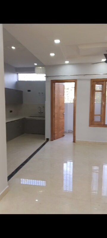 Room in 2 BHK Builder Floor at Sahastradhara Road – for Rent