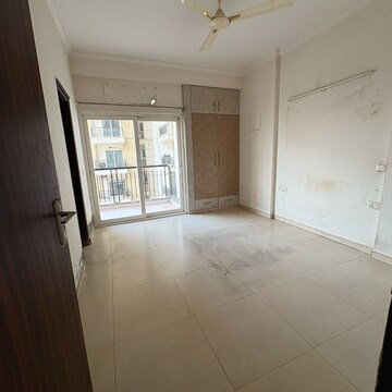 2 BHK Apartment For Rent in Apex Athena, Sector 75
