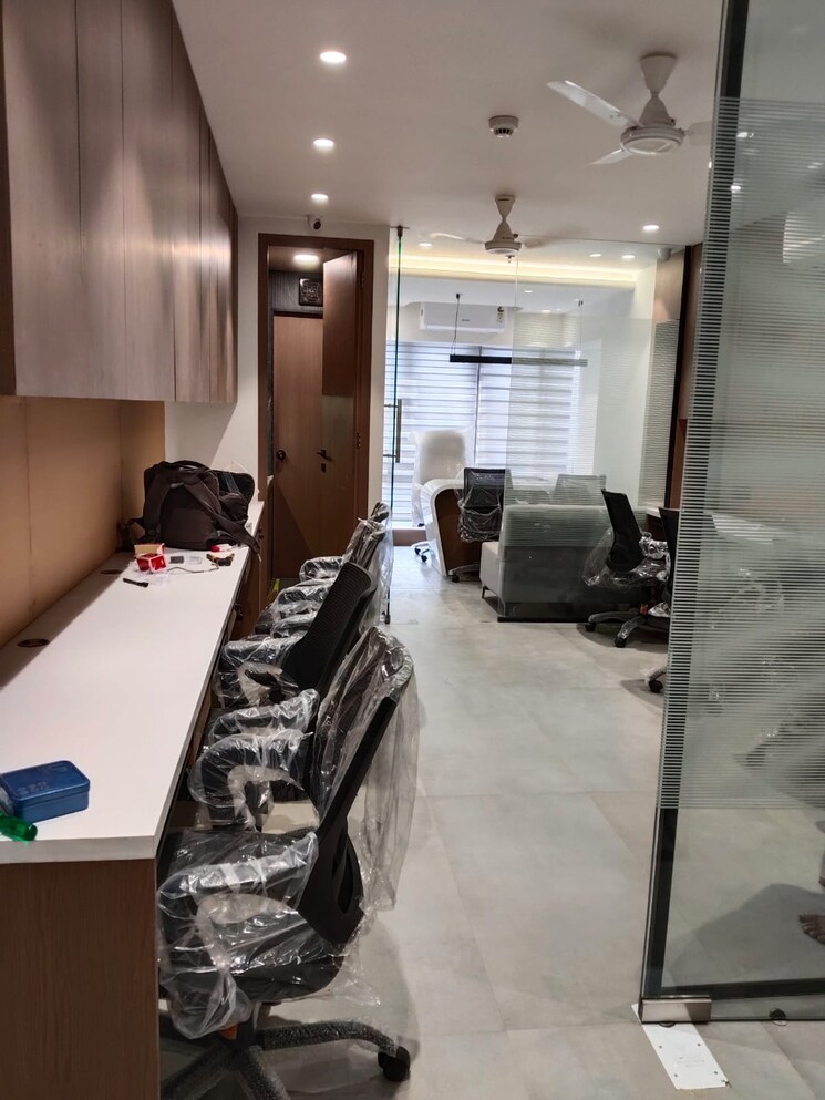  Parking, shree-naman-midtown Commercial Office Space 789 Sq.Ft. In Dadar West Mumbai 8249043