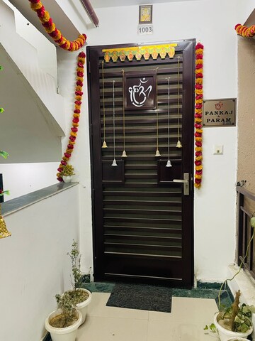Staircase in 3.5 BHK Apartment at Nirala World Estate I, Tech Zone 4 Greater Noida – for Sale