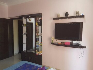Furnished Amenities in 3 BHK Apartment at K Raheja Raheja Residency, Malad East – for Sale
