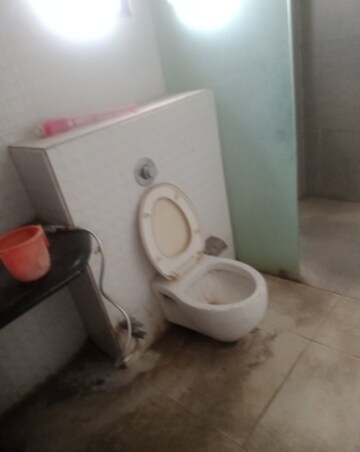 Bathroom in 2 BHK Villa at Jankipuram – for Rent