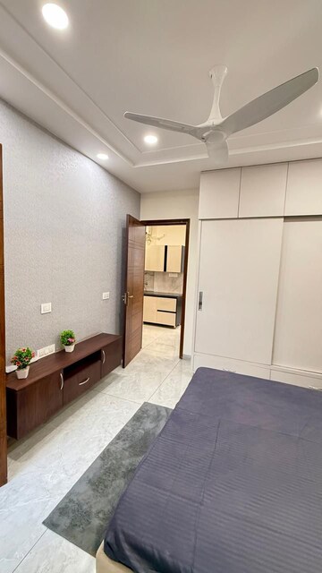 Room in 1 BHK Apartment at Sector 127 – for Rent