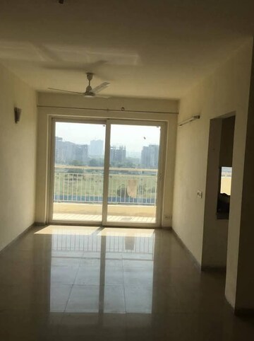 Room in 3 BHK Apartment at CHD Avenue 71, Sector 71 – for Sale