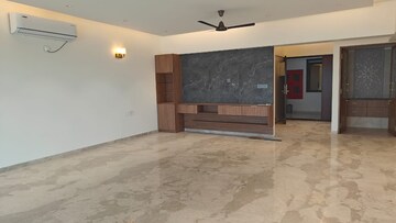 Room in 3 BHK Apartment at Krsna Laburnum, Dollars Colony – for Rent