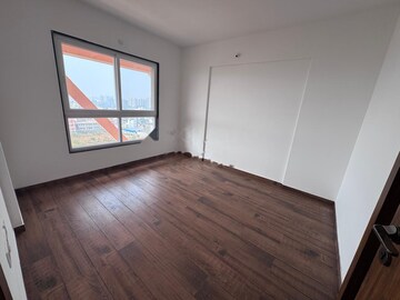 Room in 3 BHK Apartment at Unique K City, Keshav Nagar – for Rent