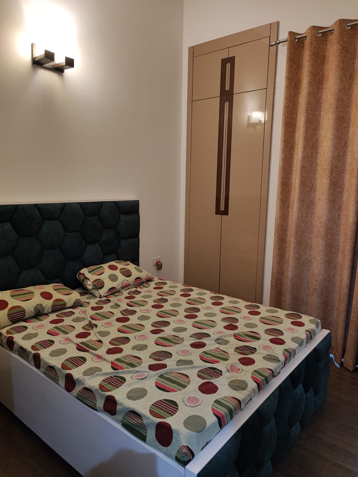 2 BHK Apartment For Sale in Supertech Cape Town