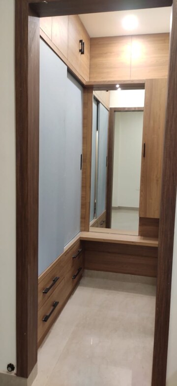 Furnished Amenities in 2 BHK Apartment at Sector 14 – for Rent