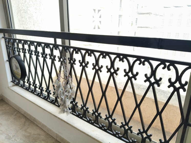 Listing Cover Image