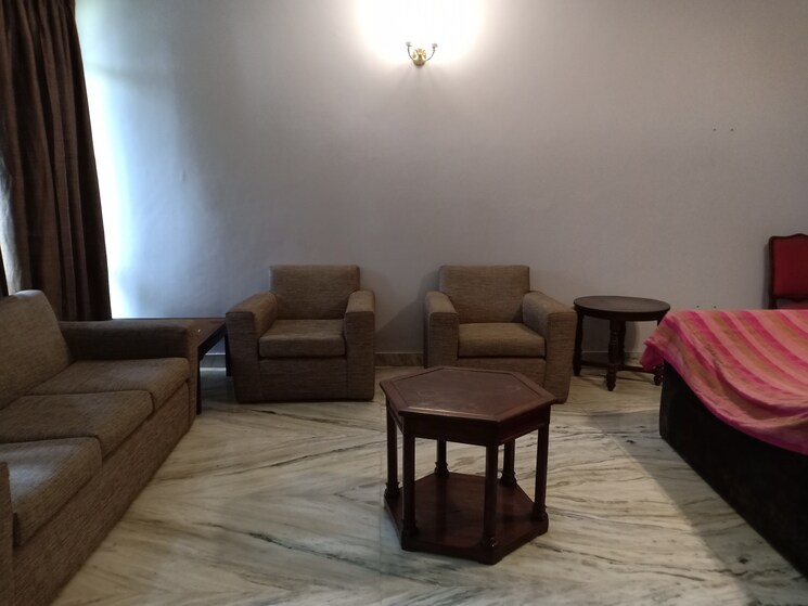 Gym, greater kailash i 4 Bedroom 2500 Sq.Ft. Apartment In Greater Kailash I Delhi 8249310