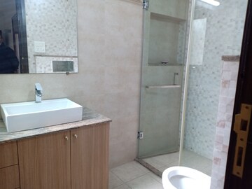 Bathroom in 4 BHK Apartment at Greater Kailash I – for Rent
