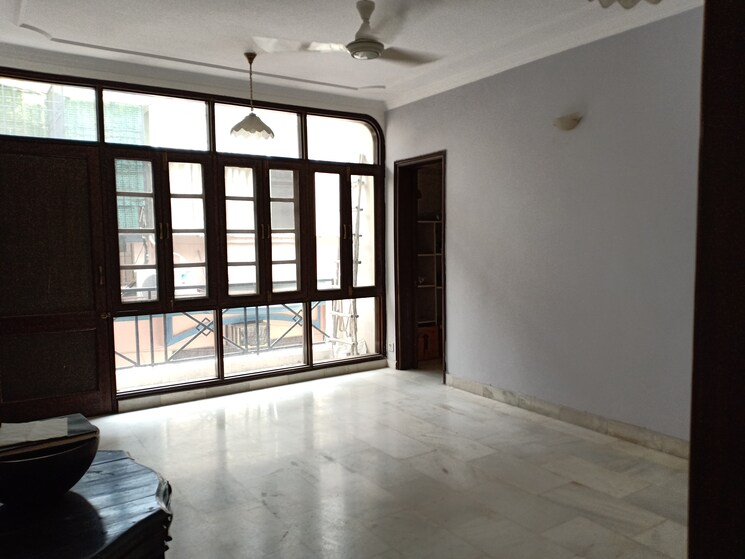 Room, greater kailash i 4 Bedroom 2500 Sq.Ft. Apartment In Greater Kailash I Delhi 8249310