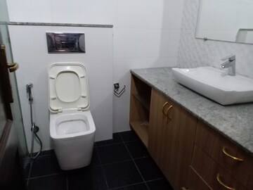 Bathroom in 4 BHK Apartment at Greater Kailash I – for Rent