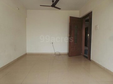 Room in 2 BHK Apartment at Giridhar Oasis, Kharadi – for Rent