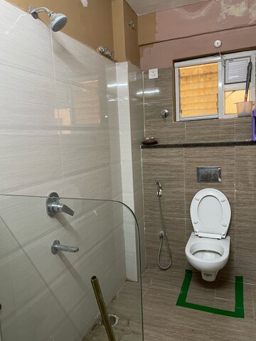 Bathroom in 3 BHK Apartment at Reliance Paradise, Kondapur – for Sale