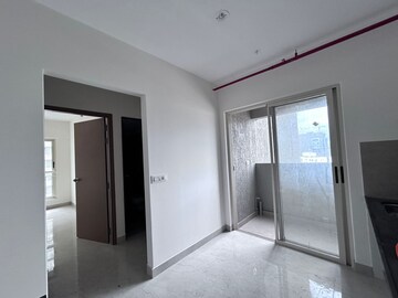 Room in 2 BHK Apartment at Supreme Estia Phase 1, Baner – for Rent