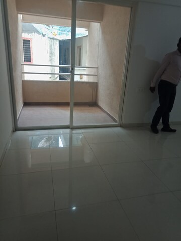 Room in 1 BHK Apartment at Goel Ganga Antra, Kharadi – for Rent
