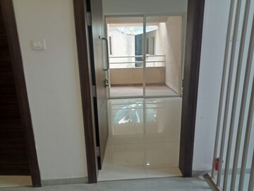 Room in 1 BHK Apartment at Goel Ganga Antra, Kharadi – for Rent