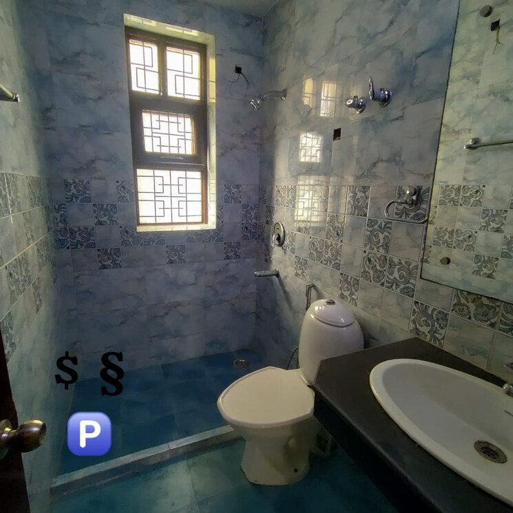 Bathroom, south city 2 4 Bedroom 2000 Sq.Ft. Builder Floor In South City 2 Gurgaon 8249476