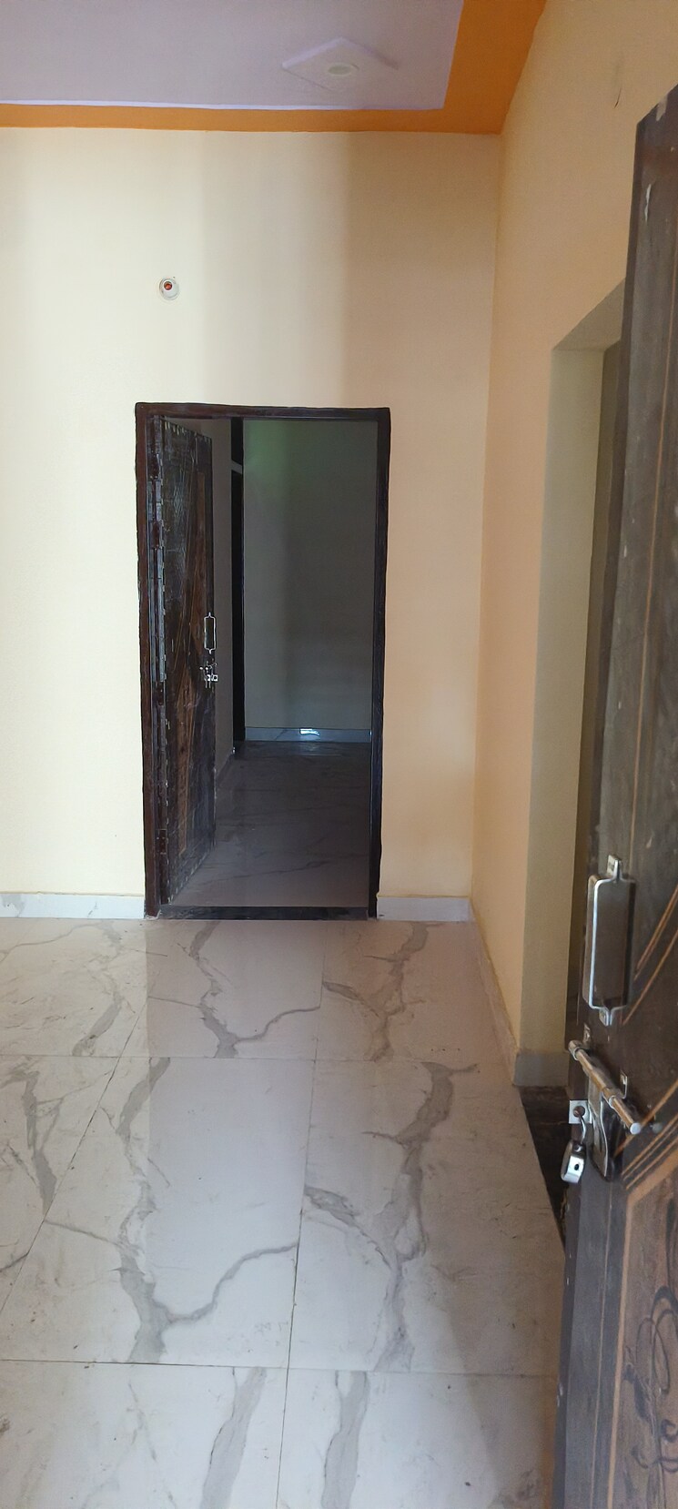 Room, sector 48 3 Bedroom 75 Sq.Yd. Independent House In Sector 48 Faridabad 8249490