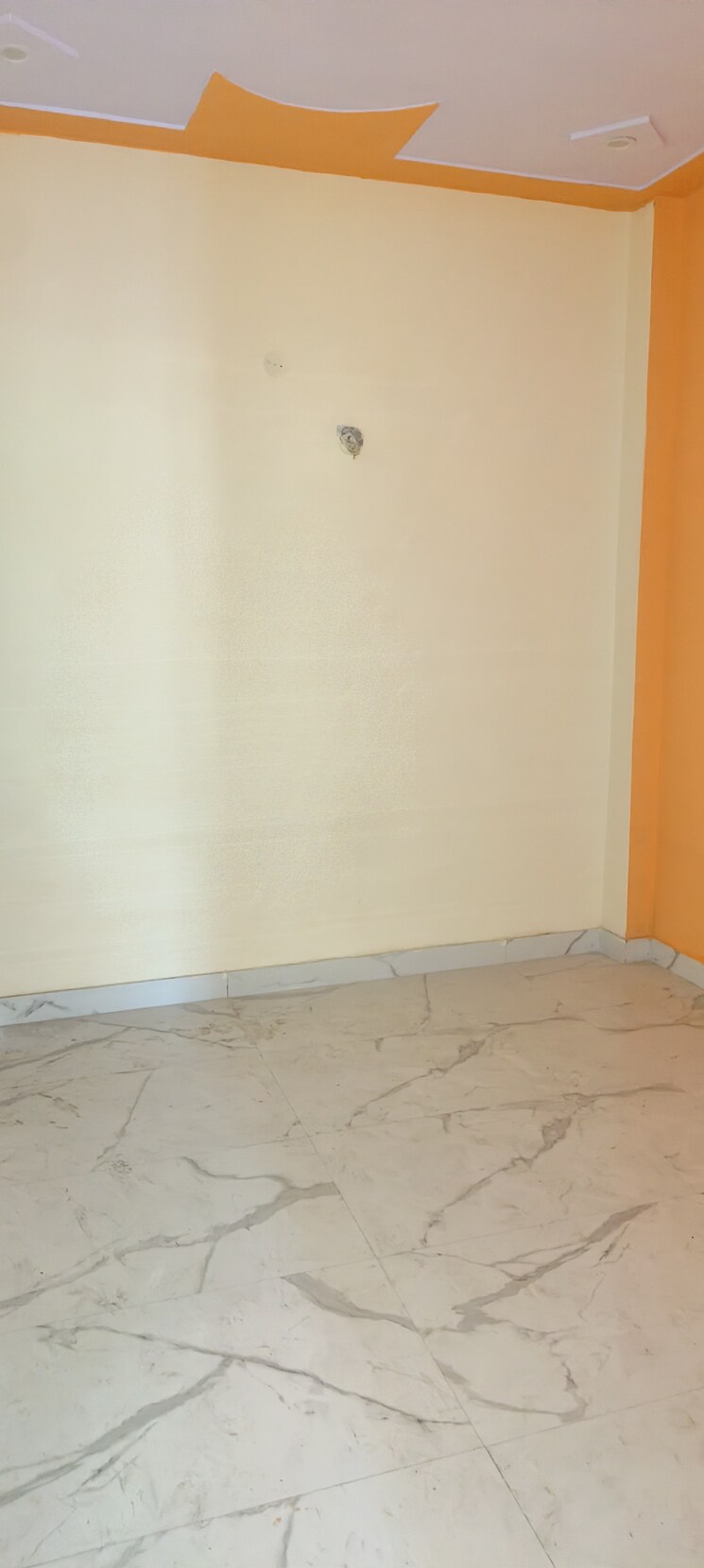 Room, sector 48 3 Bedroom 75 Sq.Yd. Independent House In Sector 48 Faridabad 8249490