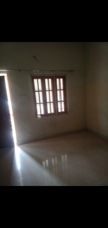 2 BHK Villa For Rent in Aliganj
