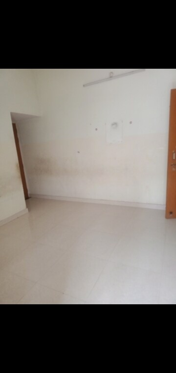 Room in 2 BHK Villa at Aliganj – for Rent