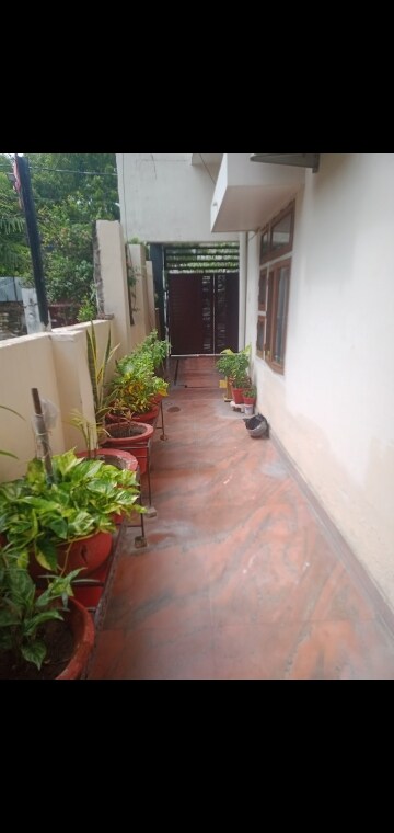 Balcony in 2 BHK Villa at Aliganj – for Rent