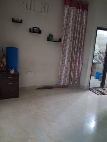 Room in 1 BHK Apartment at Gomti Nagar – for Rent