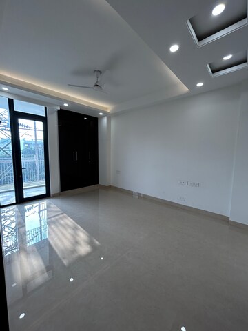 Room in 2 BHK Builder Floor at Sector 47 – for Rent