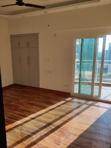 Room in 3 BHK Apartment at Samridhi Luxuriya Avenue, Sector 150 – for Rent