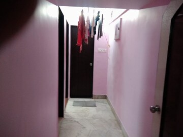 Room in 2 BHK Apartment at Mantri Park, Goregaon East – for Rent