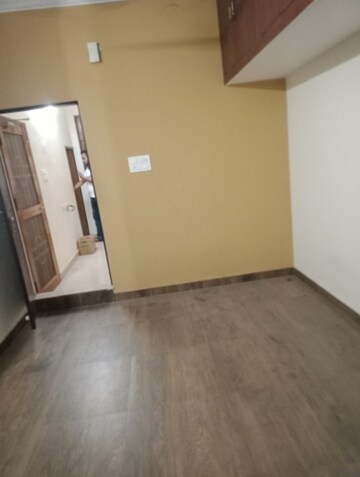 Room in 2 BHK Villa at Aliganj – for Rent
