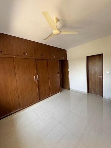 Room in 2 BHK Apartment at Prestige Finsbury Park Hyde, Bagaluru  – for Rent