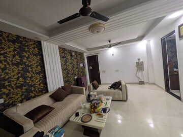 Living Room in 3 BHK Independent House at Sector 30 – for Rent
