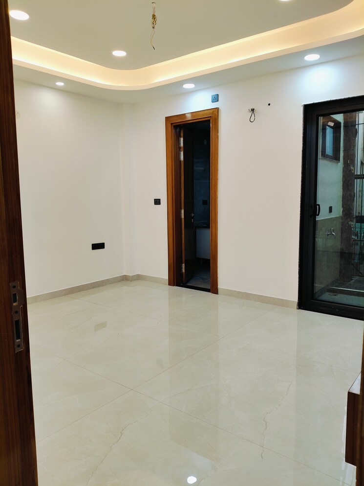 Room, vaishali sector 5 4 Bedroom 2200 Sq.Ft. Builder Floor In Vaishali Sector 5 Ghaziabad 8249860
