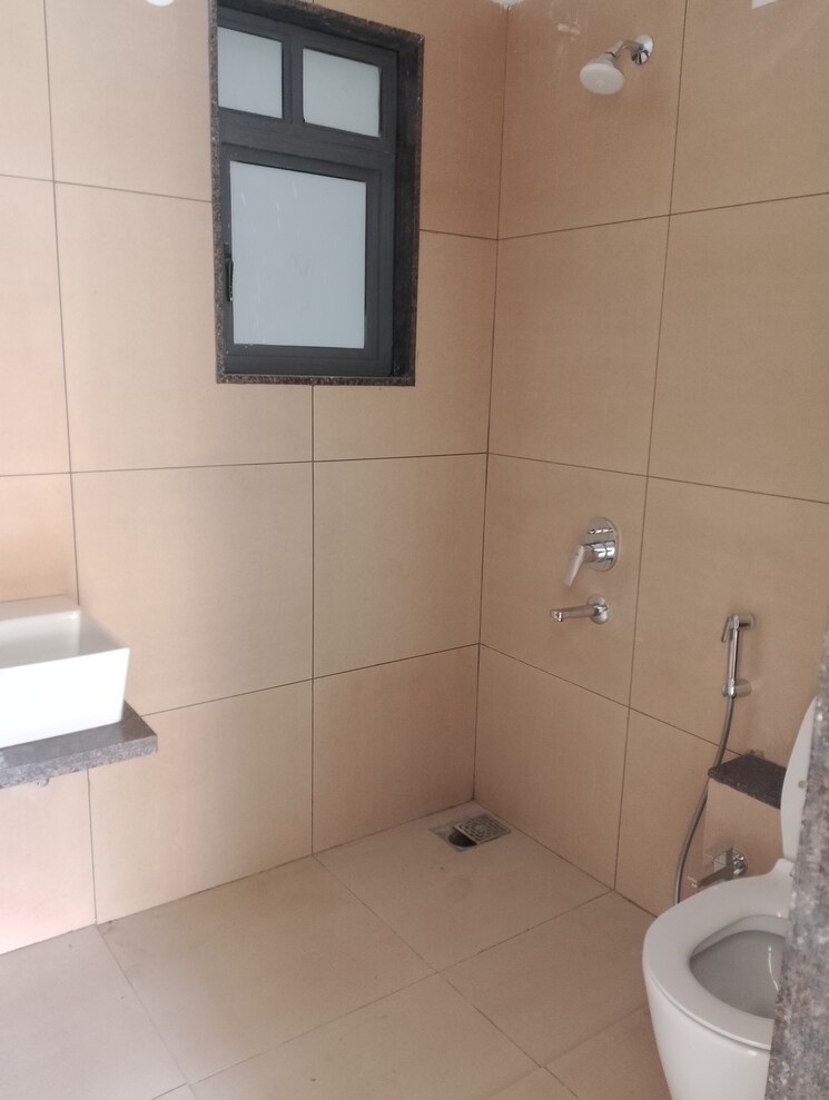 Bathroom, regency-astra 3 Bedroom 1172 Sq.Ft. Apartment In Baner Pune 8249915