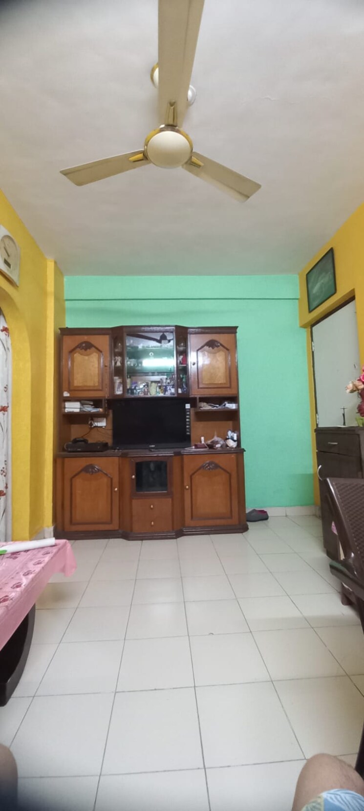 Room, kurla west 1 Bedroom 550 Sq.Ft. Apartment In Kurla West Mumbai 8250040