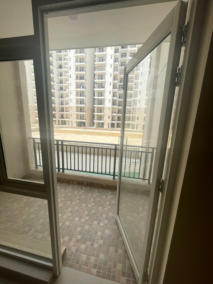 Balcony, omaxe-waterscapes 3 Bedroom 1775 Sq.Ft. Apartment In Gomti Nagar Lucknow 8250063