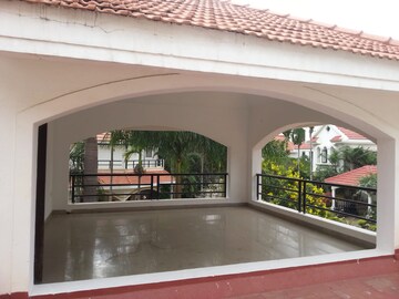Swimming Pool in 4 BHK Villa at Akshaya Redstone, Seegehalli – for Rent