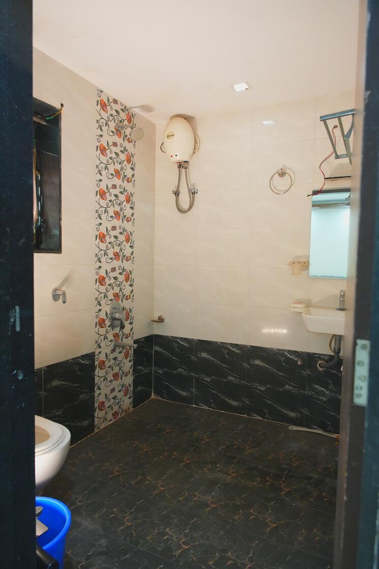 Bathroom, azeem-heights 2 Bedroom 1050 Sq.Ft. Apartment In Kharghar Sector 34c Navi Mumbai 8250149