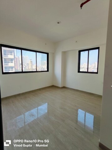 Room in 1 BHK Apartment at Arihant Skyline, Dadar West – for Rent