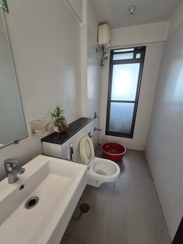 Master Bedroom in 2 BHK Apartment at Hubtown Hillcrest, Andheri East – for Rent