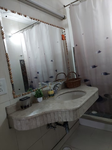 Bathroom in 1 BHK Independent House at Sector 56 – for Rent