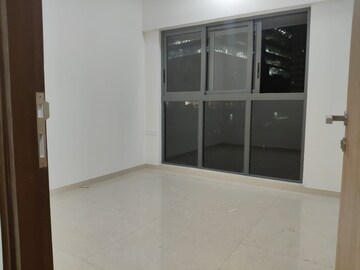 Room in 1 BHK Apartment at Arihant Skyline, Dadar West – for Rent