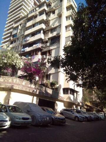 2 BHK Apartment For Rent in Tardeo