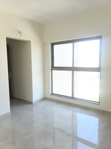 Room in 1 BHK Apartment at Sheth Irene, Malad West – for Rent