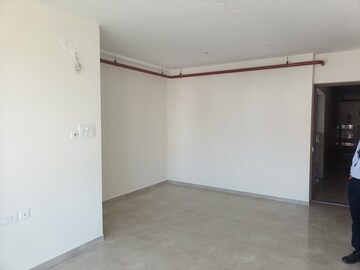 Room in 1 BHK Apartment at Sheth Irene, Malad West – for Rent
